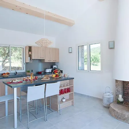 Tarrabucceta Sleeps 2 Pool Air Con Wifi