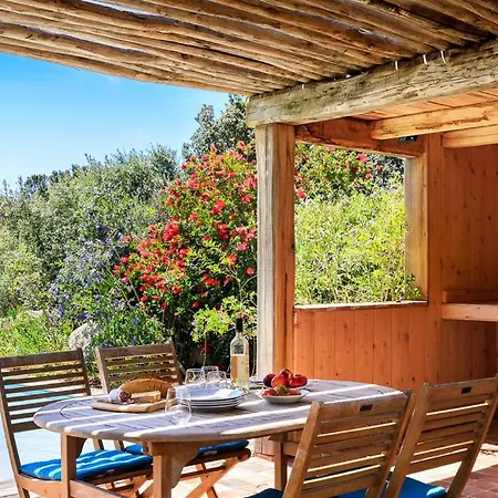Tarrabucceta Sleeps 2 Pool Air Con Wifi * Figari (Corsica)