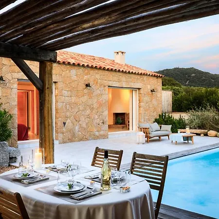 Tarrabucceta Sleeps 2 Pool Air Con Wifi Villa Figari (Corsica)